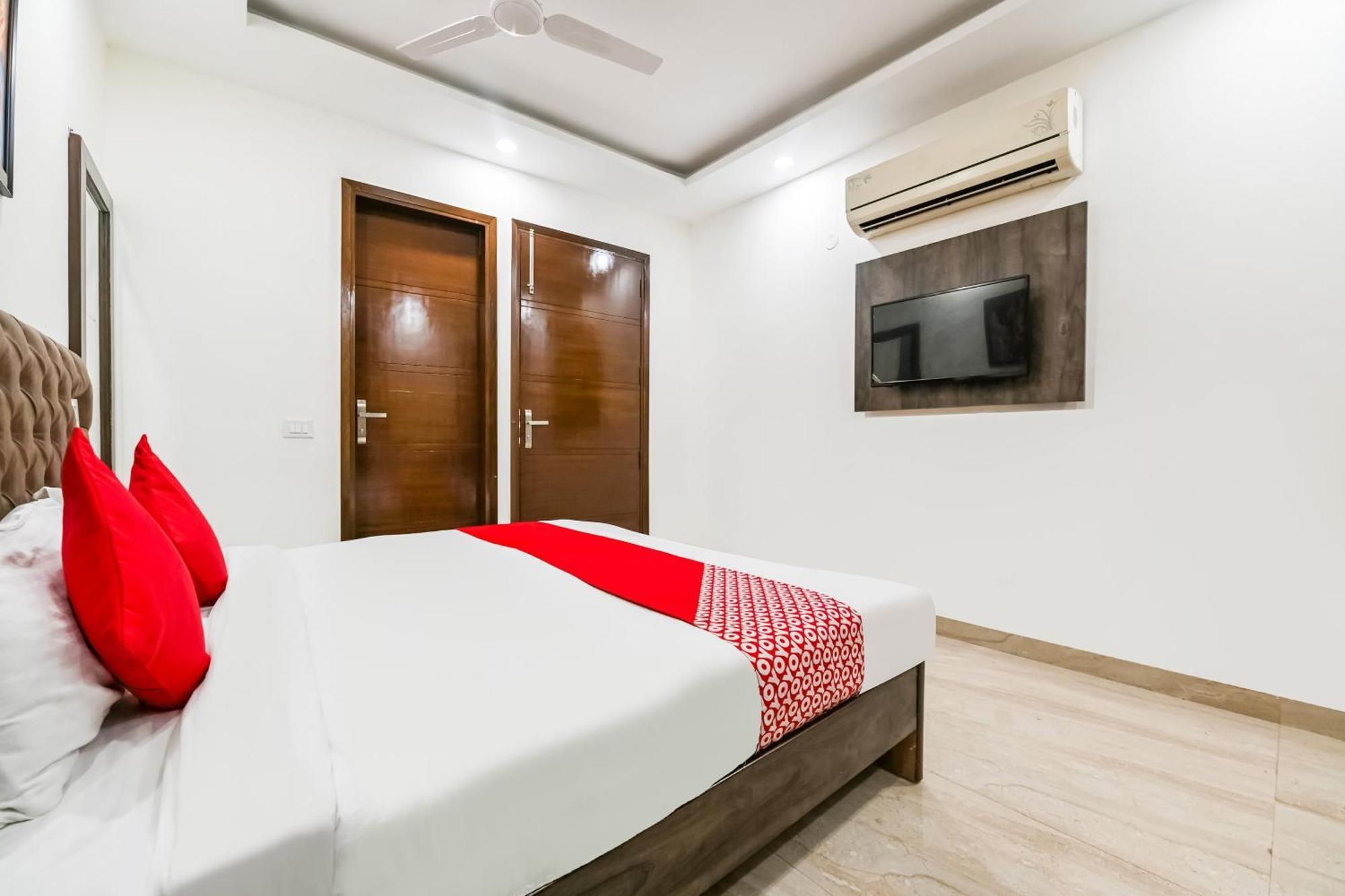 Hotel O Premium Rooms Chhatarpur New Delhi Exteriör bild