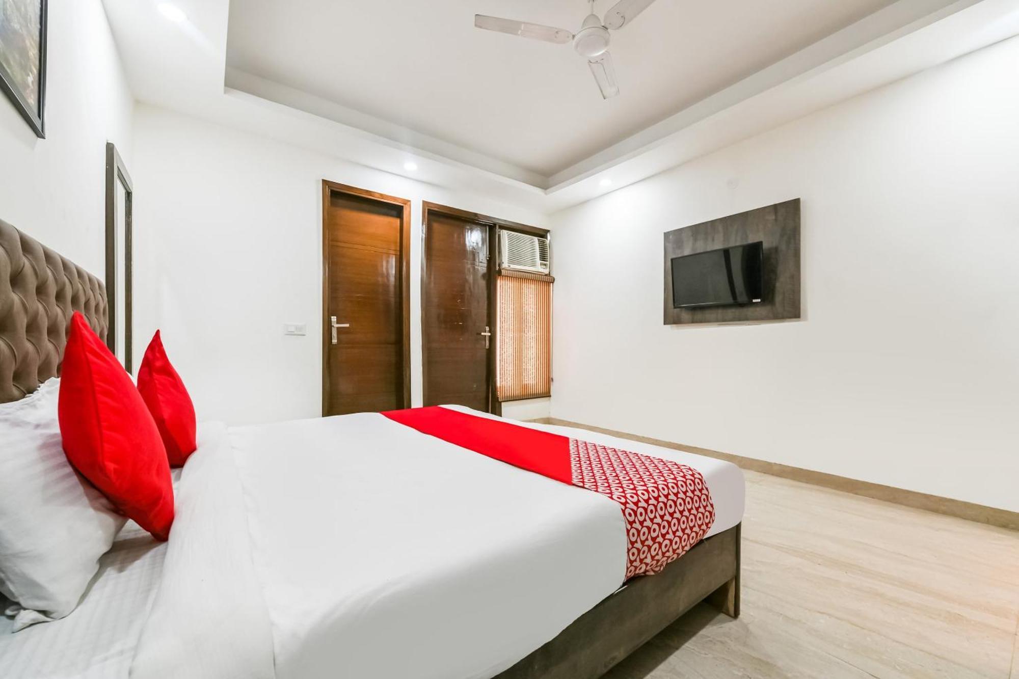 Hotel O Premium Rooms Chhatarpur New Delhi Exteriör bild