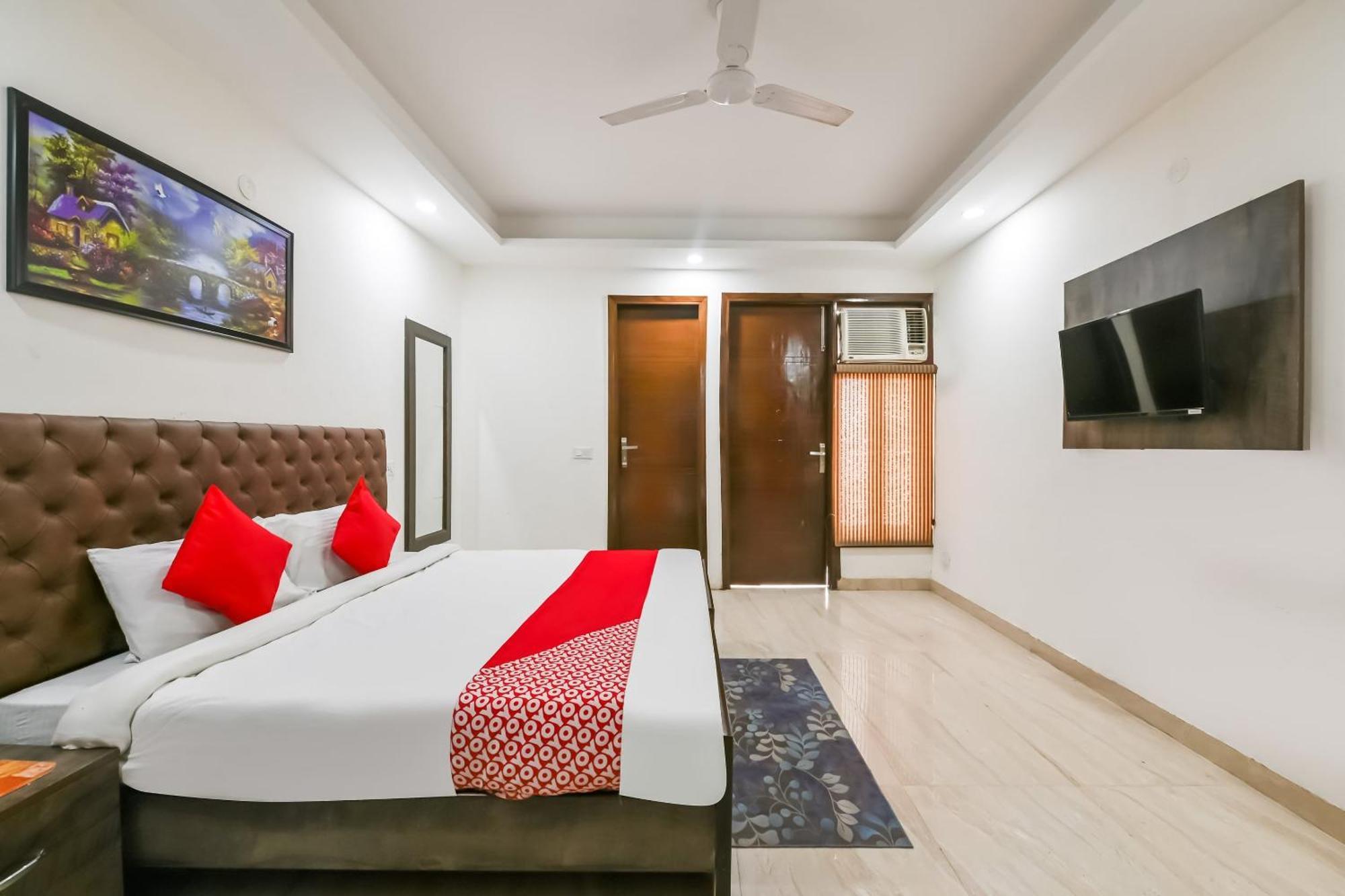 Hotel O Premium Rooms Chhatarpur New Delhi Exteriör bild