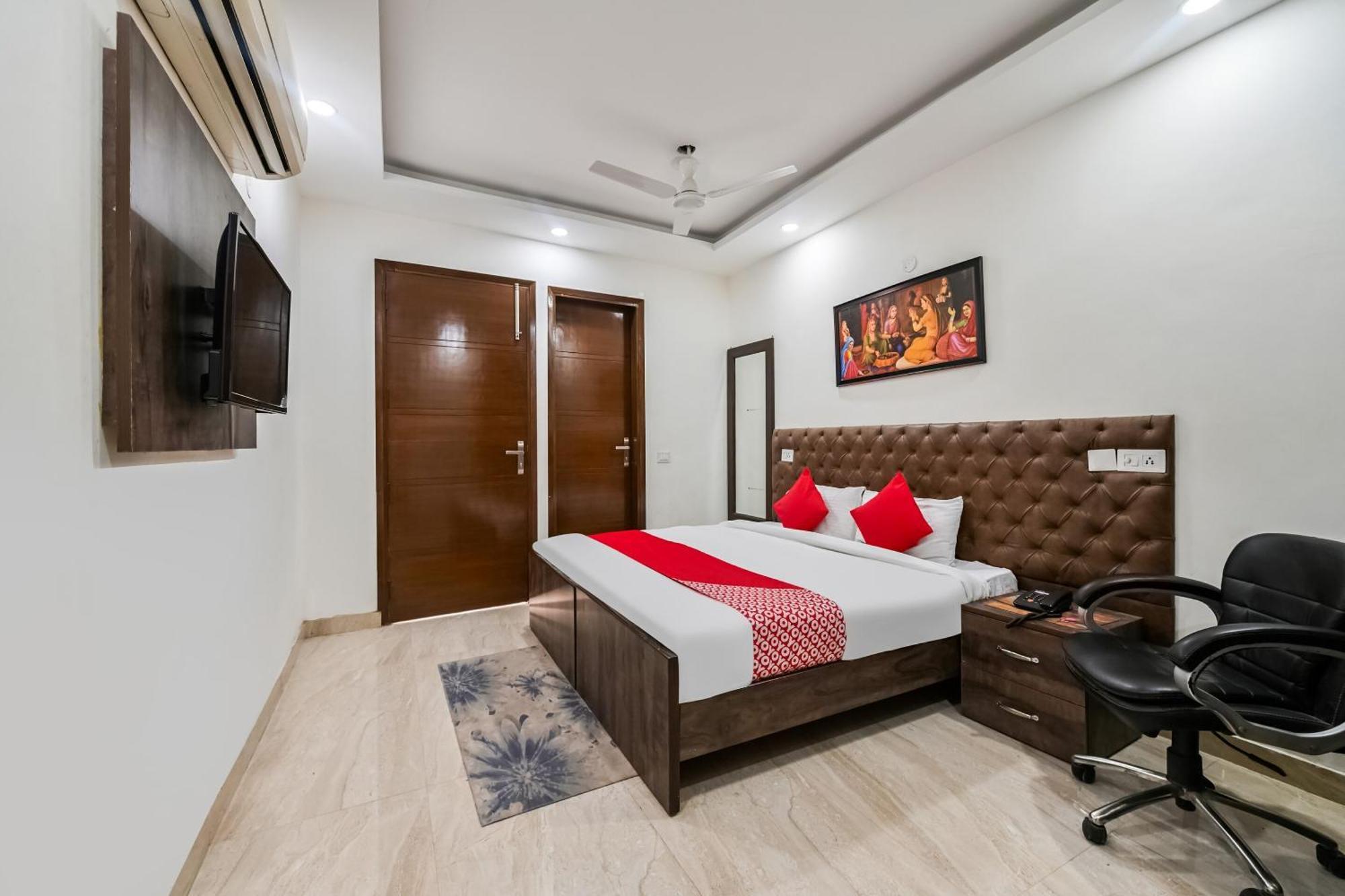 Hotel O Premium Rooms Chhatarpur New Delhi Exteriör bild